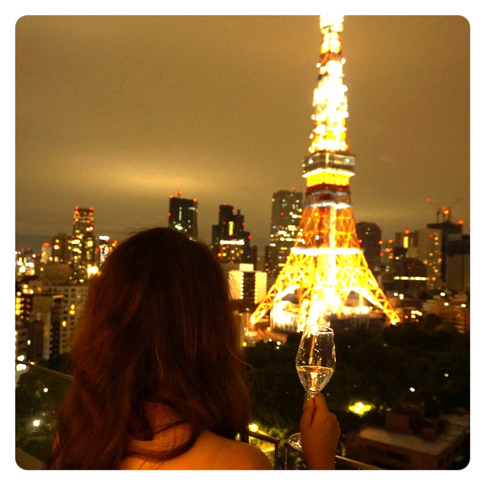 Meet your Posher, Nona